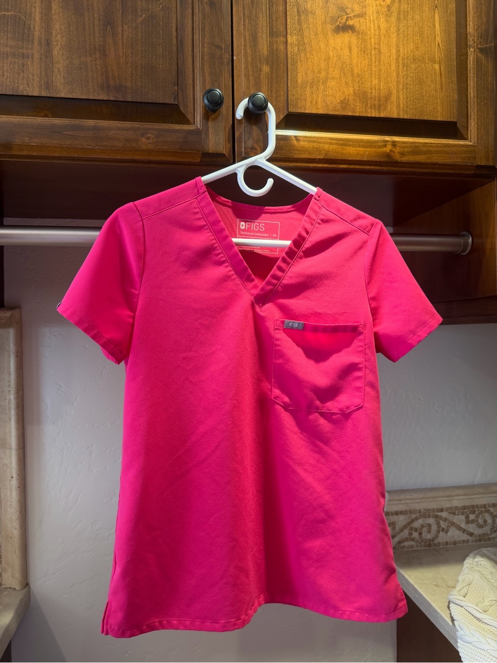FIGS Pink Catarina Scrub Top & Zamora Scrub Pant Set XS